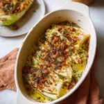 Chicoree-uberbacken-mit-Kase-und-Zitronen-Krauter-Broseln-Rezept